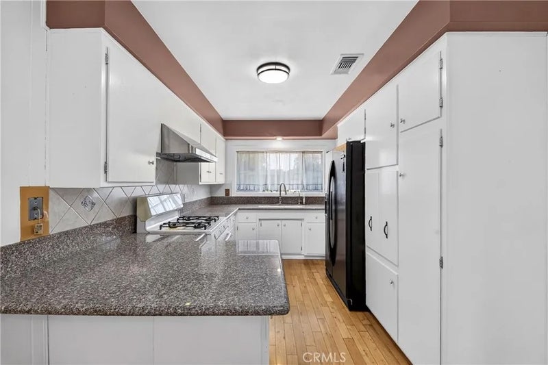 5155 N Arden