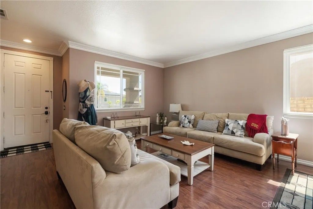 Photo of 30511 Corsica Pl, Castaic, CA 91384 (MLS # CV26065588)