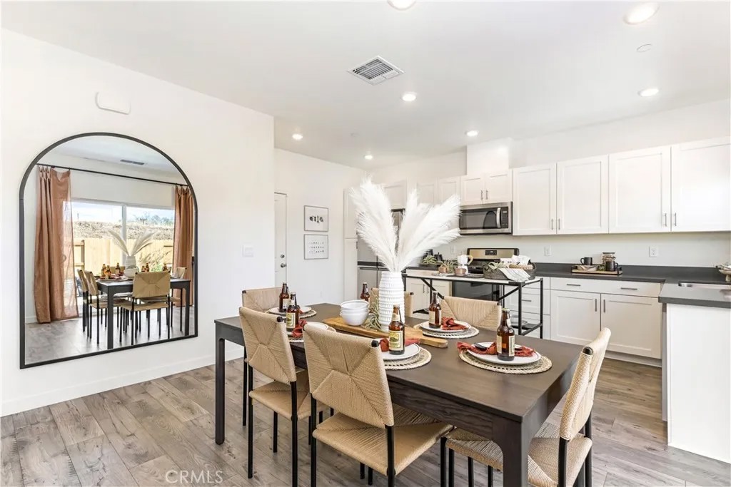 862 Pico Place