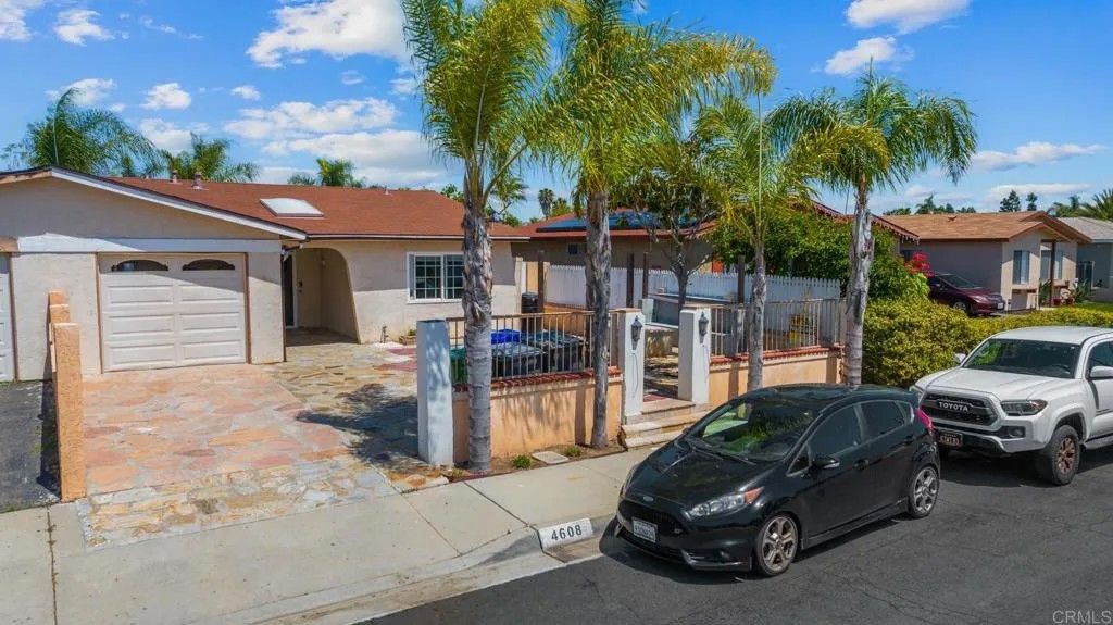 Photo of 4608 Calle De Retiro, Oceanside, CA 92057 (MLS # PTP2602929)