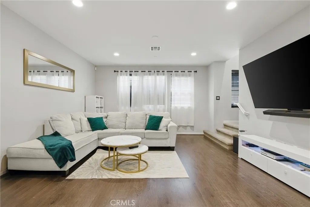 Photo of 13238 Klein Court, Sylmar, CA 91342 (MLS # SR26001616)