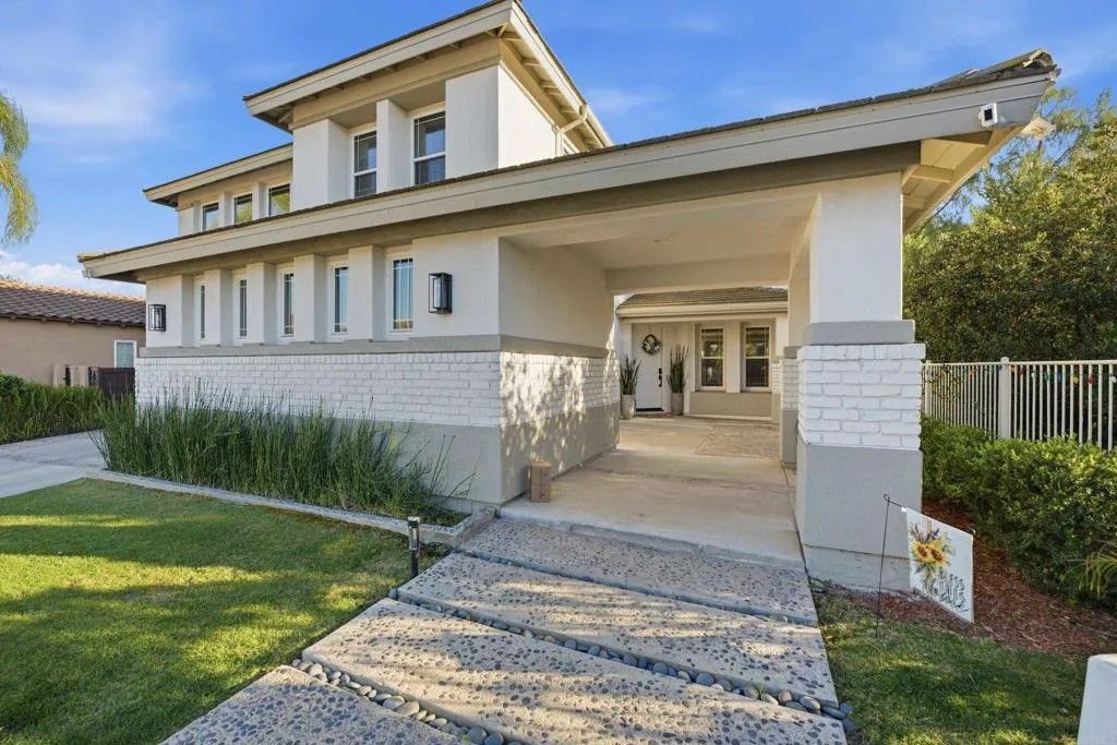 Photo of 720 Crooked Path Place, Chula Vista, CA 91914 (MLS # PTP2602395)