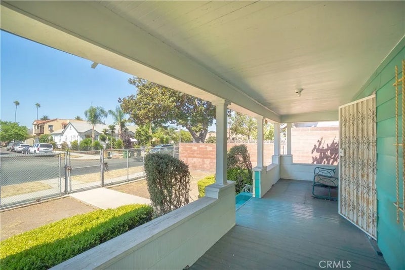 1430 W 51st
