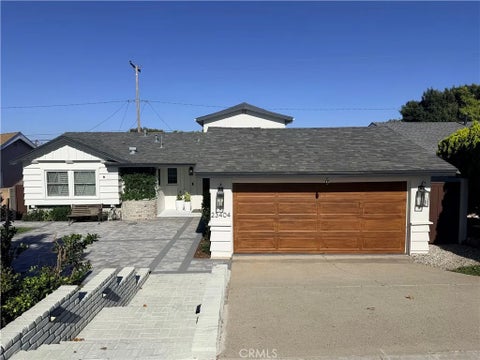 Photo of 23404 Walnut ST, Torrance, CA 90501 (MLS # SB26139330)