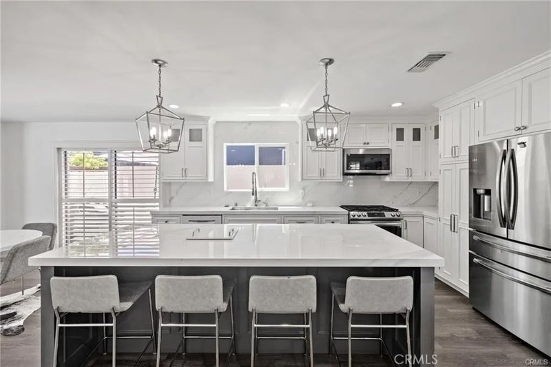 23404 Walnut