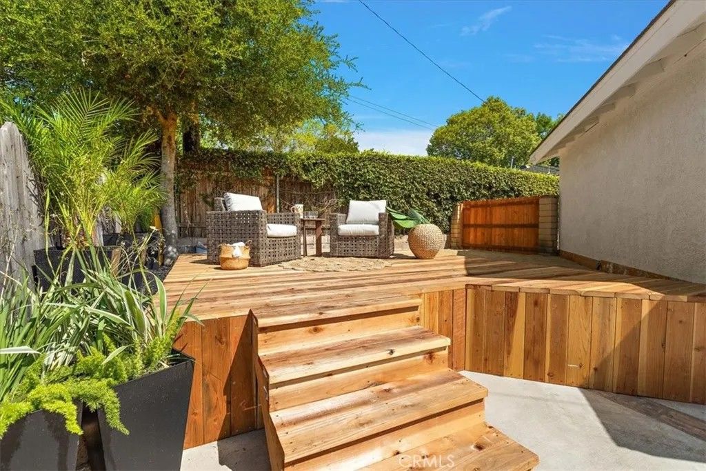 Photo of 543 N Glenwood Avenue, Glendora, CA 91741 (MLS # IV26064496)