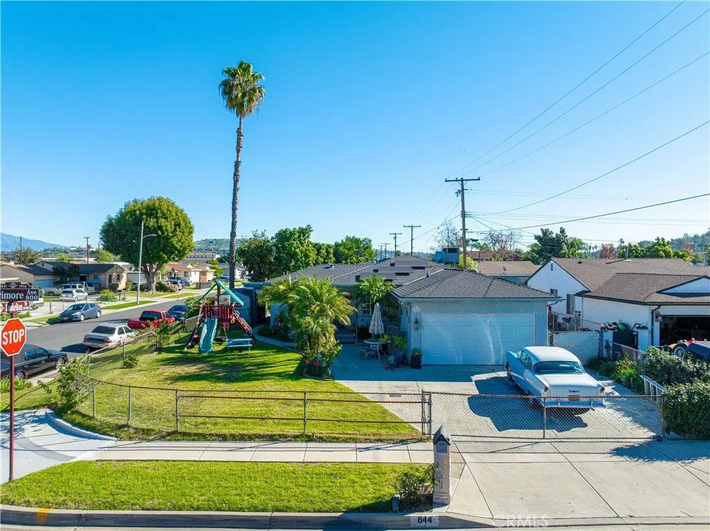 Photo of 844 Larimore Avenue, La Puente, CA 91744 (MLS # DW26013745)