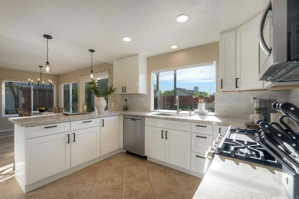 13940 Gunnison Court