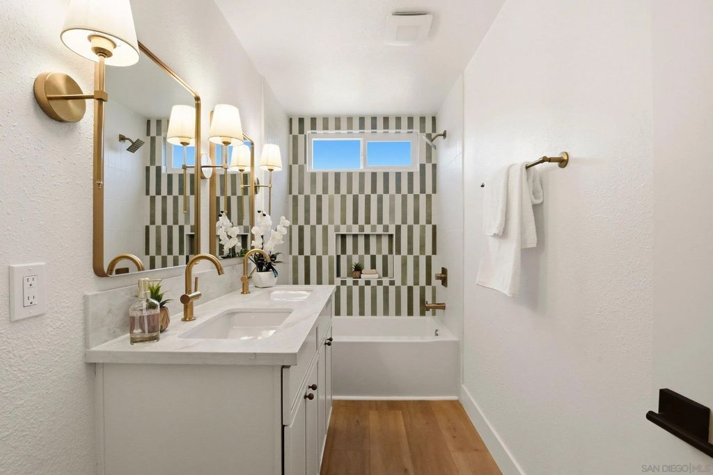 Photo of 646 Barsby St, Vista, CA 92084 (MLS # 260004719)