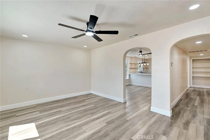 15760 Raymond