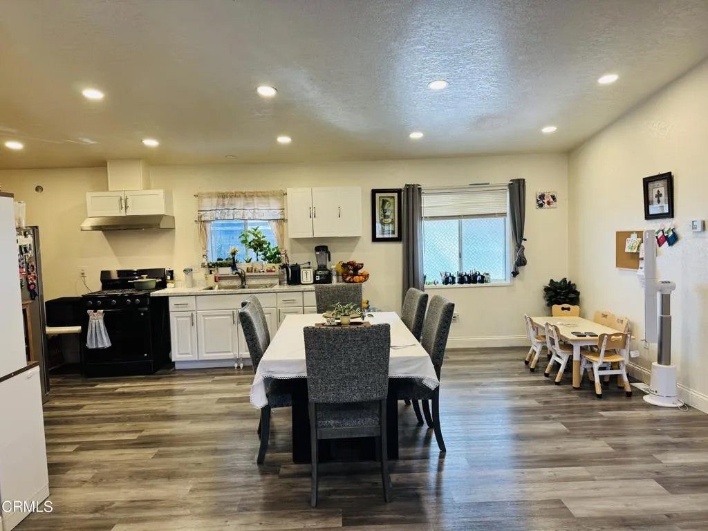 1253 Pear 105