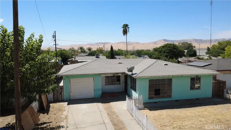 740 E Monterey