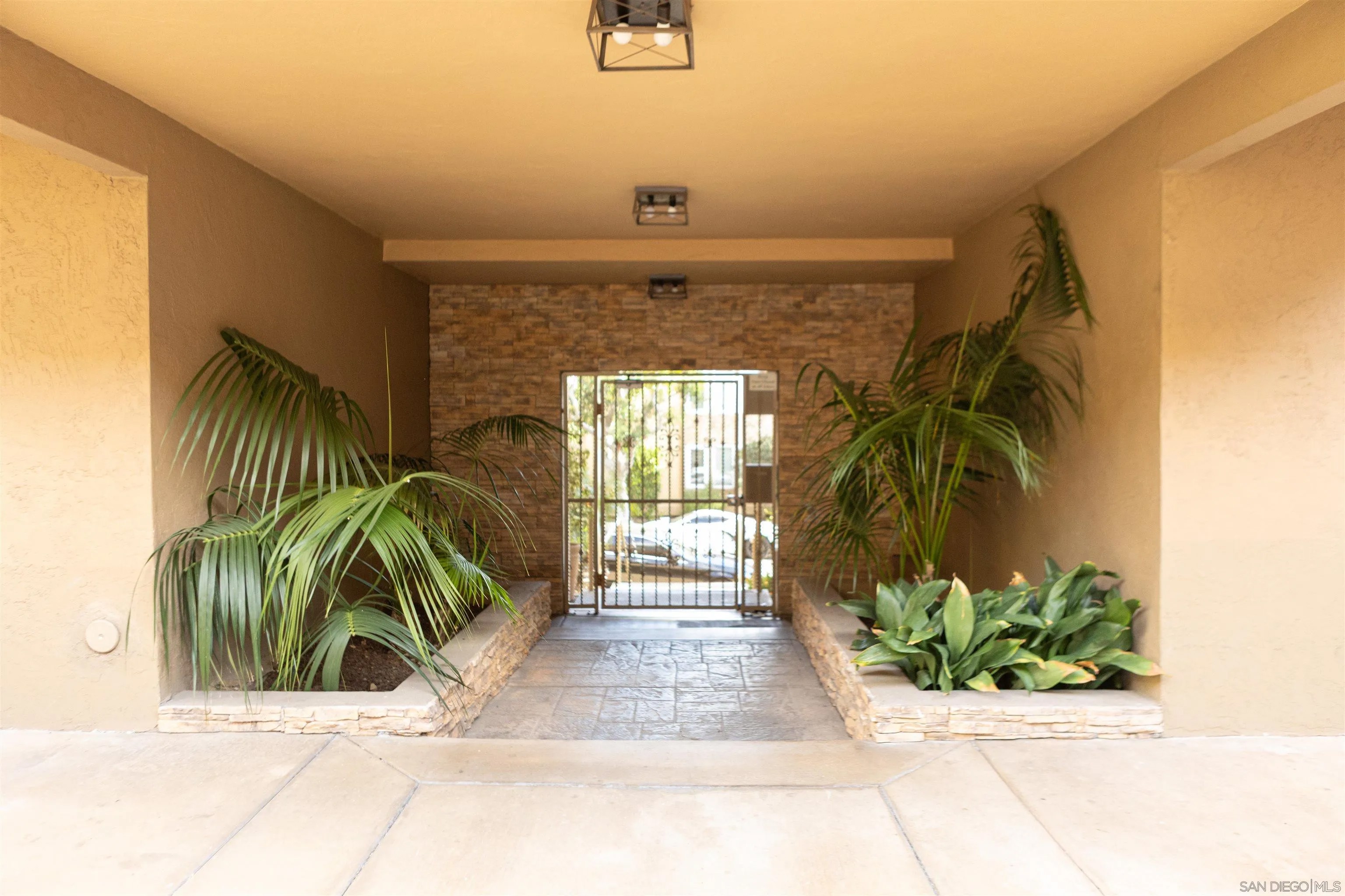 5510 Adelaide Ave. 1