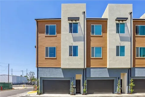 MLS: OC26042636