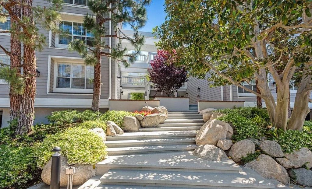 Photo of 13078 Mindanao Way #101, Marina Del Rey, CA 90292 (MLS # 250045478)
