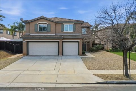 Photo of 28917 Wallflower Way, Murrieta, CA 92563 (MLS # SW26055088)