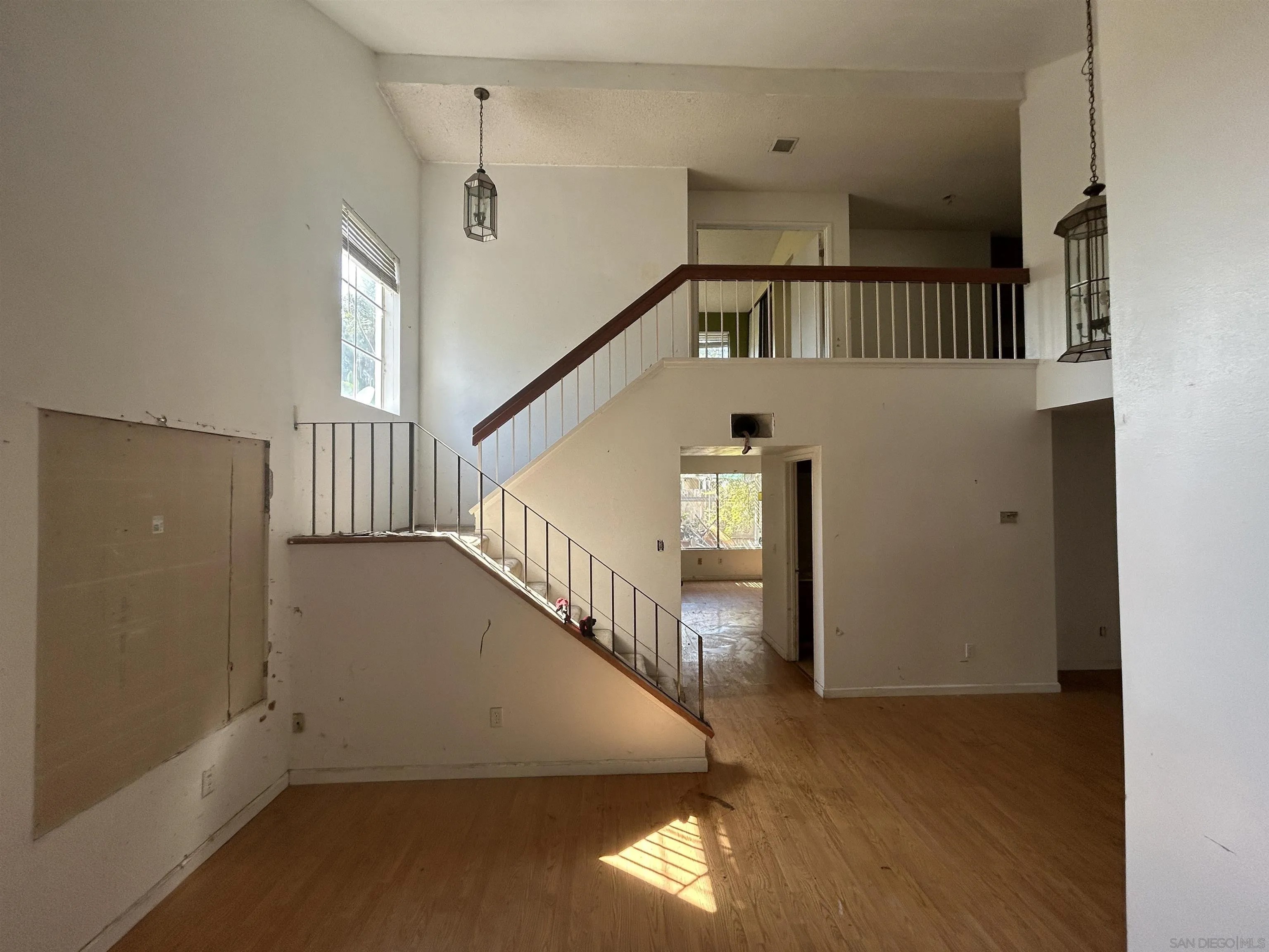 678 Rue Avallon