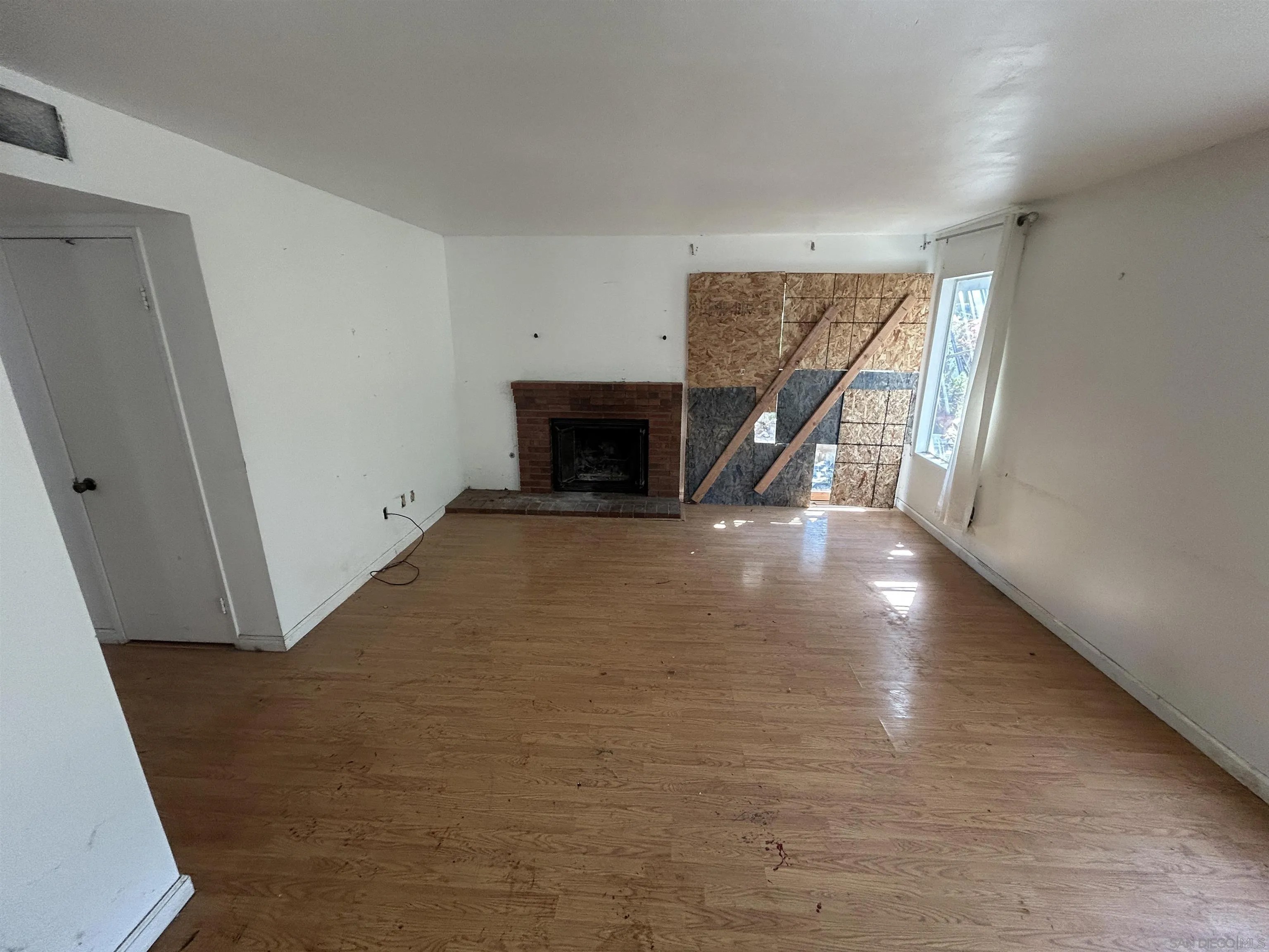 678 Rue Avallon