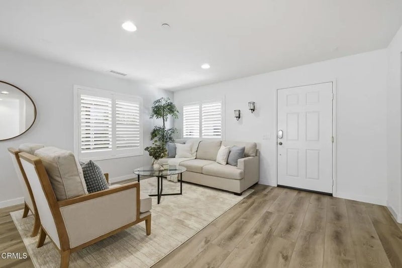 1223 Catalina Place