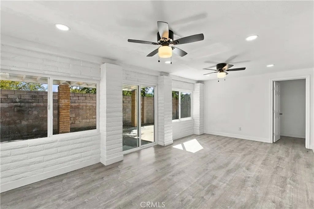 705 N Pepper