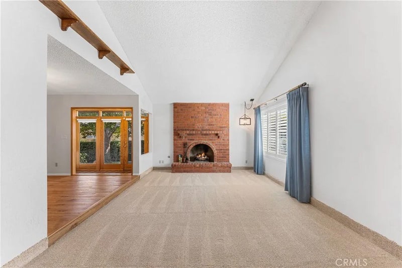 4505 W Avenue M12