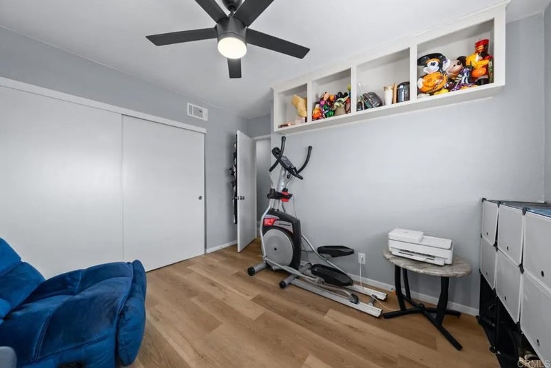 1604 Presioca Street 11