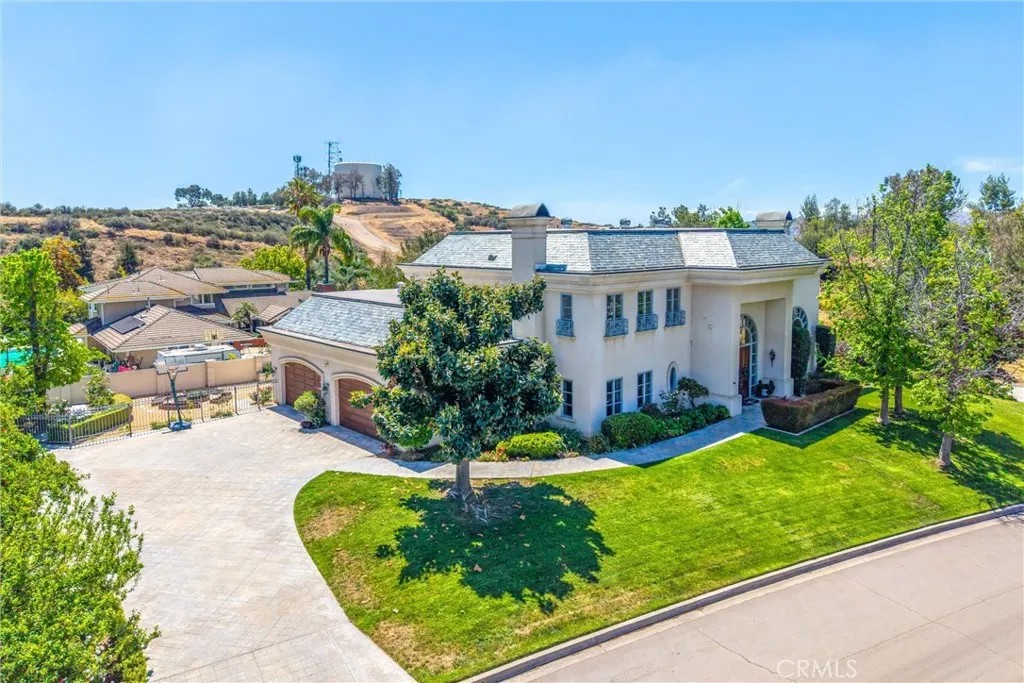 30573 E Sunset South