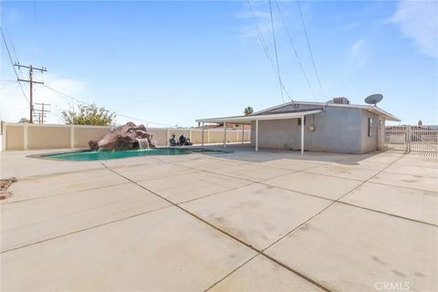 Tiny photo for 913 E Virginia Way, Barstow, CA 92311 (MLS # IG25270495)
