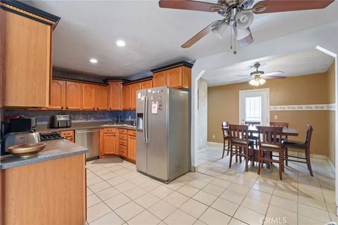 Tiny photo for 913 E Virginia Way, Barstow, CA 92311 (MLS # IG25270495)