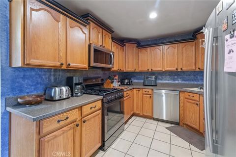 Tiny photo for 913 E Virginia Way, Barstow, CA 92311 (MLS # IG25270495)