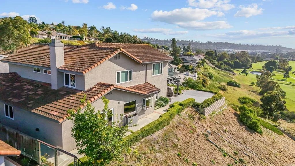 2304 Back Nine Street