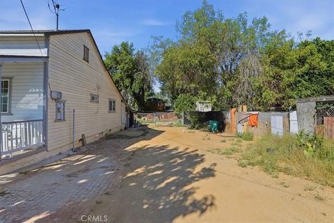 Tiny photo for 245 Commercial Avenue, Riverside, CA 92507 (MLS # OC26059015)