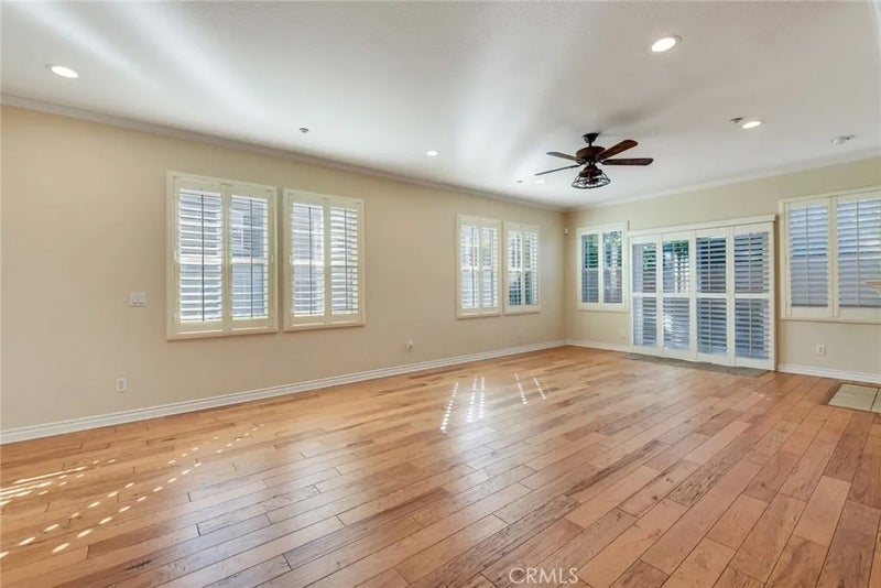 7353 Ellena West 198