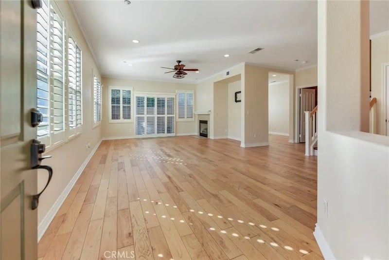 7353 Ellena West 198