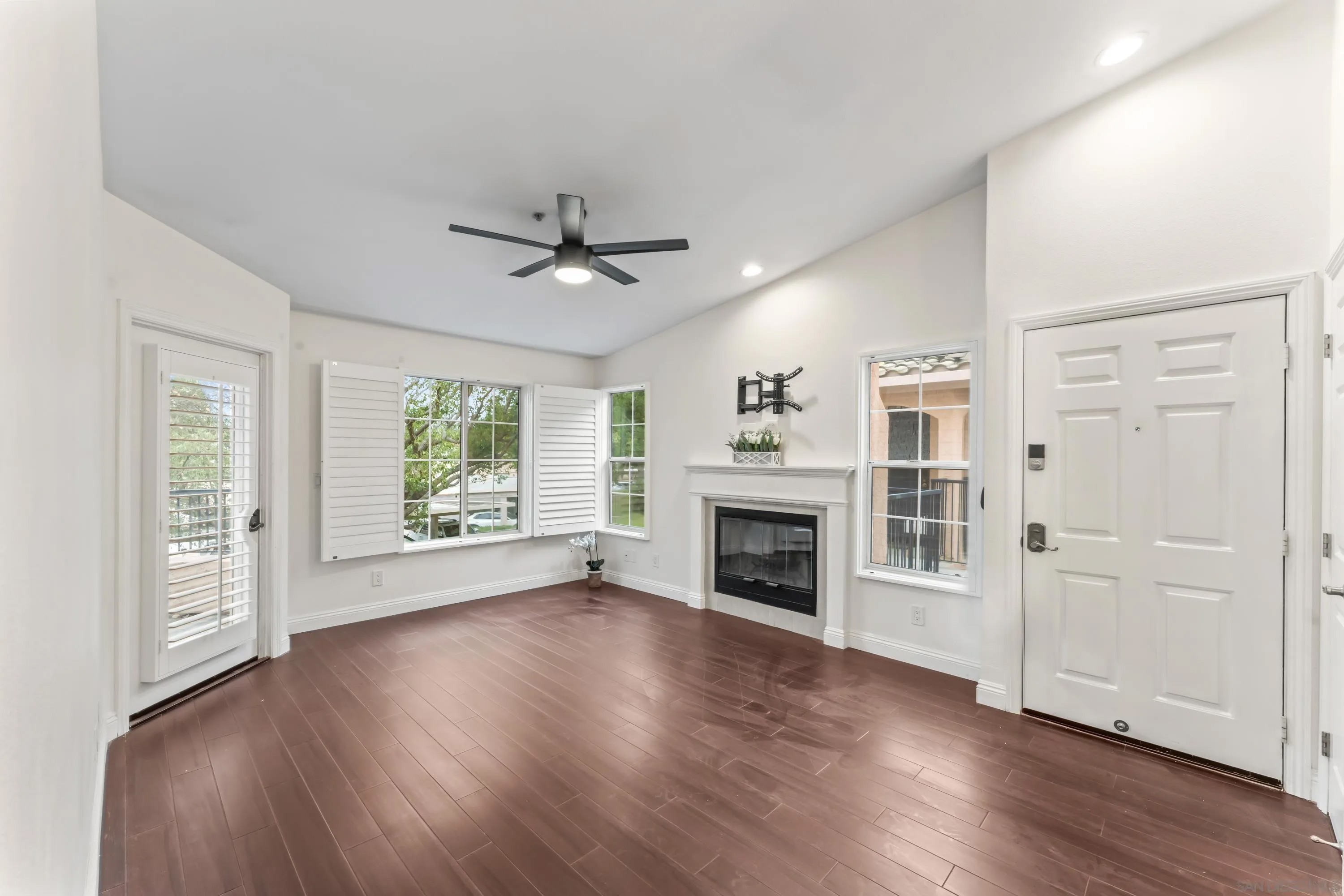 18752 Caminito Cantilena 166