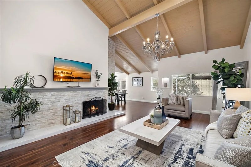 17925 Mount Coulter
