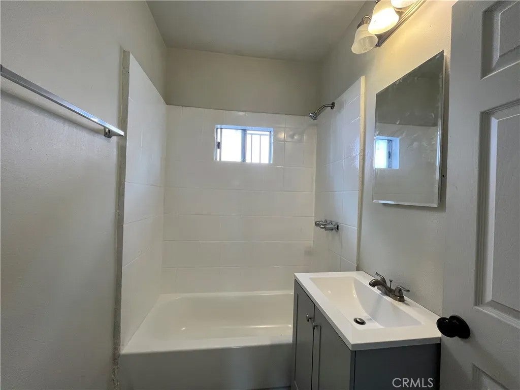 611 W 57th