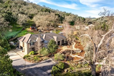 Photo of 6400 NW San Gabriel Rd, Atascadero, CA 93422 (MLS # SC26023903)