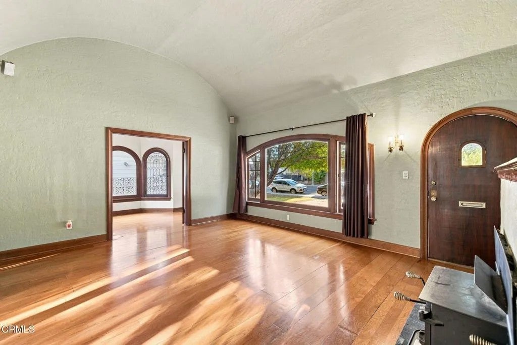 1525 Alta Vista Drive