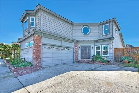 Photo of 4 Carson, Irvine, CA 92620 (MLS # TR26044142)