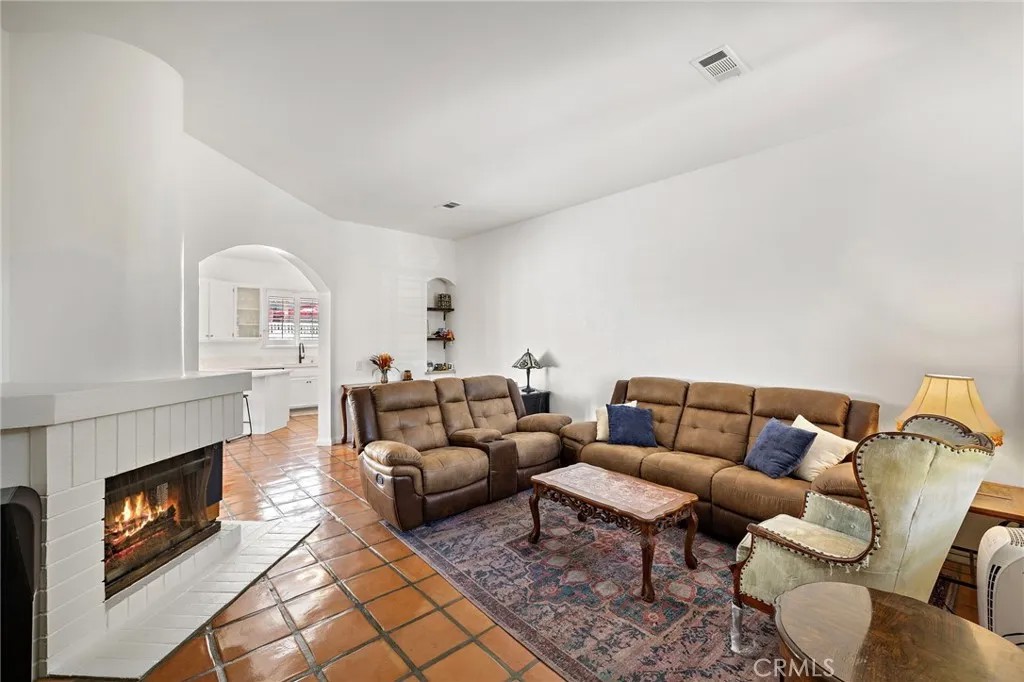 24375 Landover