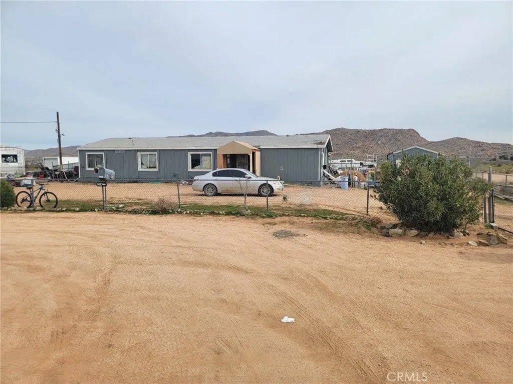 Photo of 13033 Joshua Rd, Apple Valley, CA 92308 (MLS # HD26015086)
