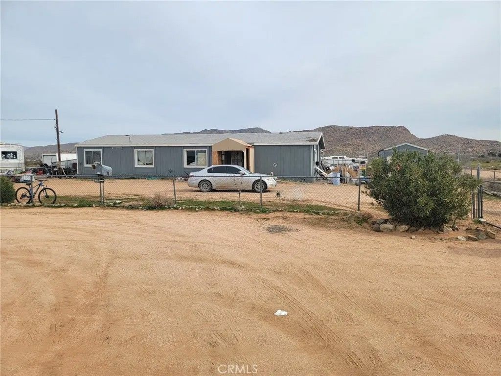 Photo of 13033 Joshua Rd, Apple Valley, CA 92308 (MLS # HD26015086)