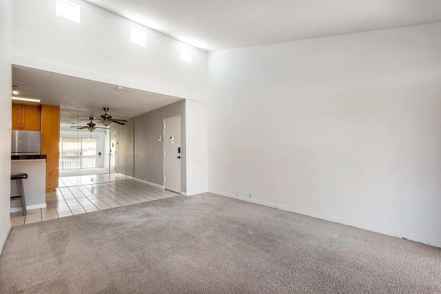 4600 Lamont 301