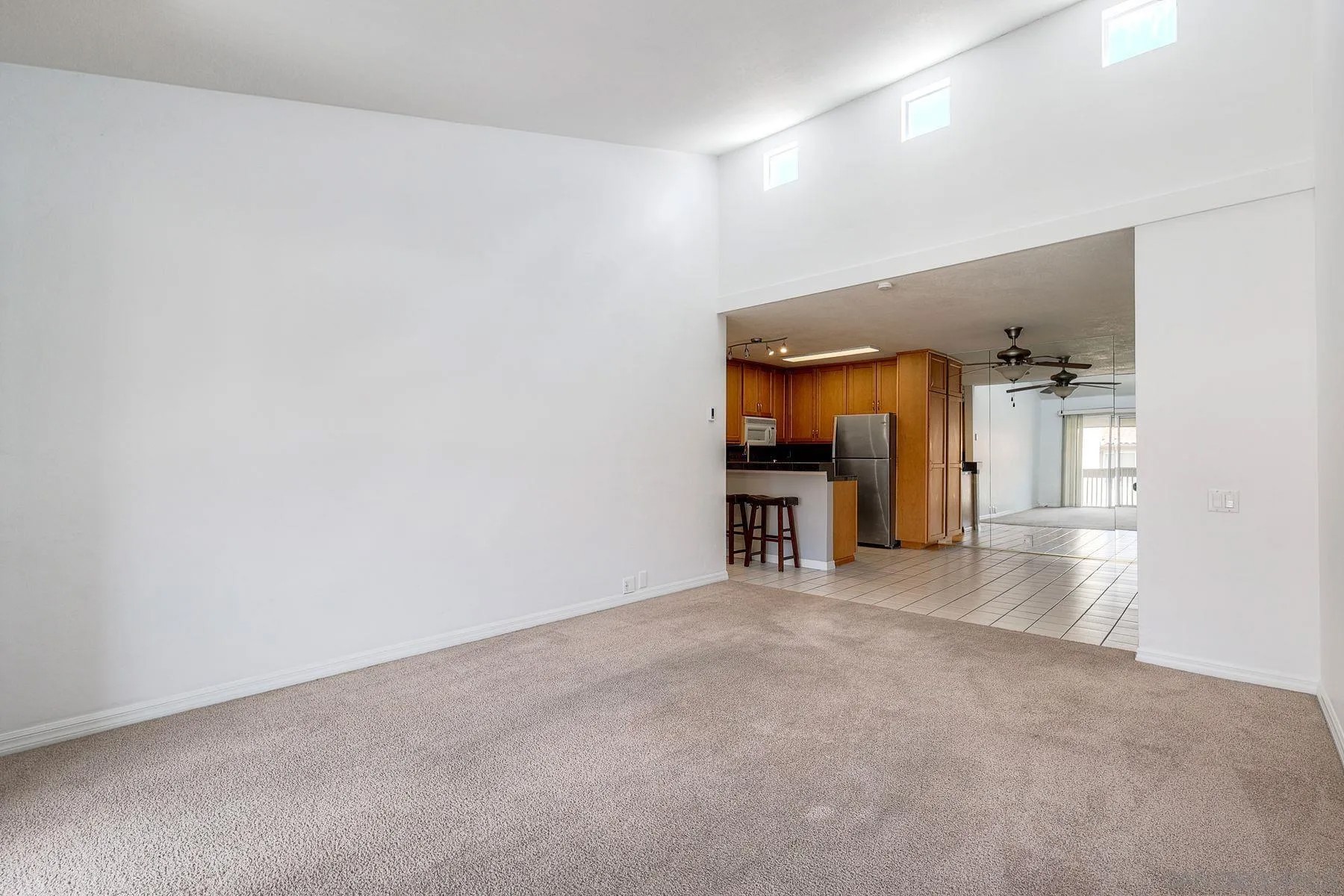 4600 Lamont 301