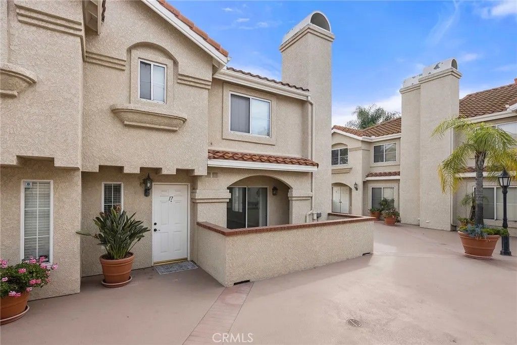 Photo of 201 Laurel Ave #17, Brea, CA 92821 (MLS # PW26030348)