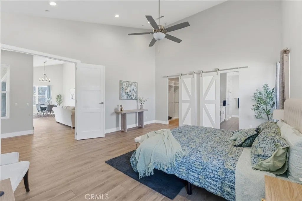 24940 Hayes