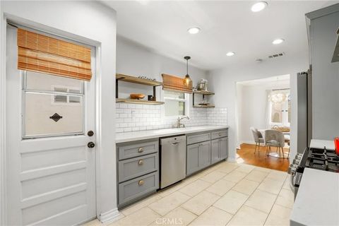 Tiny photo for 6042 Gundry Avenue, Long Beach, CA 90805 (MLS # BB26060241)