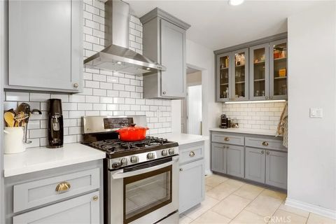 Tiny photo for 6042 Gundry Avenue, Long Beach, CA 90805 (MLS # BB26060241)