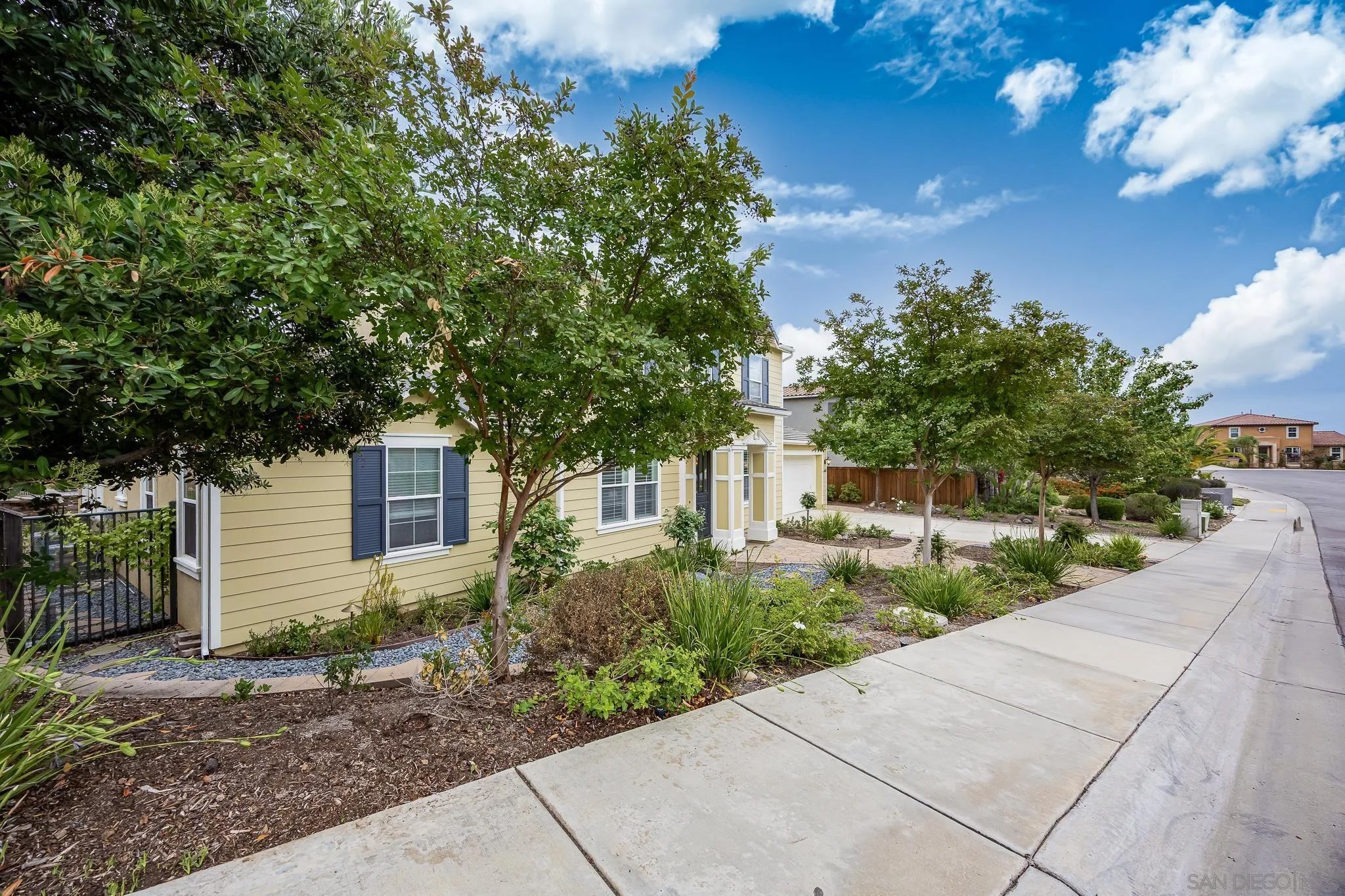 6081 Cala Lily St